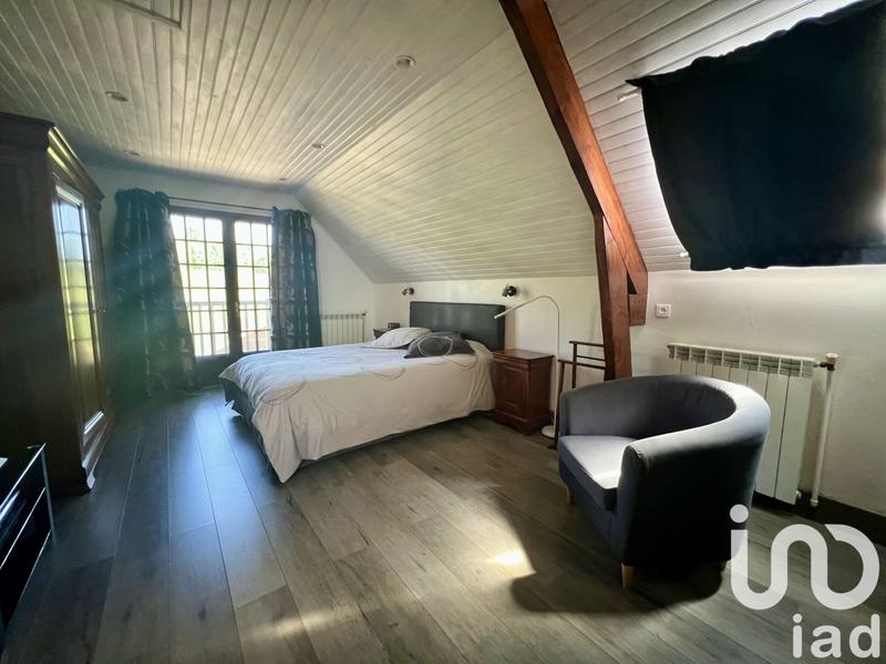 Maison - 200 m² - 7 pièces