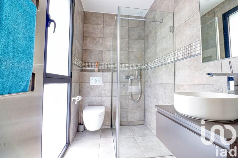 Maison de maîtres - 300 m² - 7 pièces