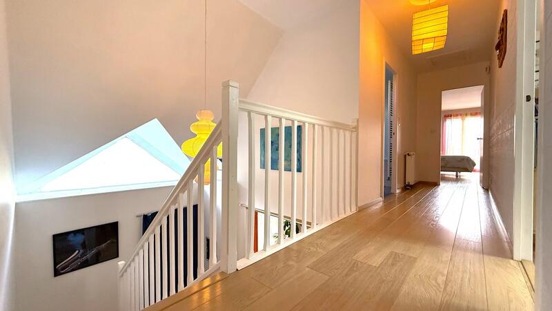 Maison - 200 m² - 7 pièces