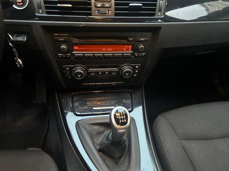Bmw Série 3 320i 170 Ch Confort