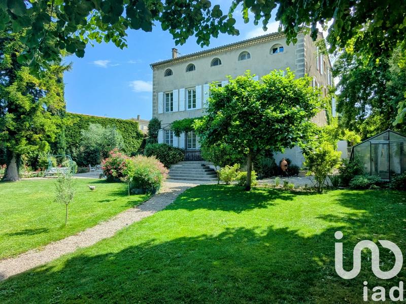 Maison - 484 m² - 16 pièces