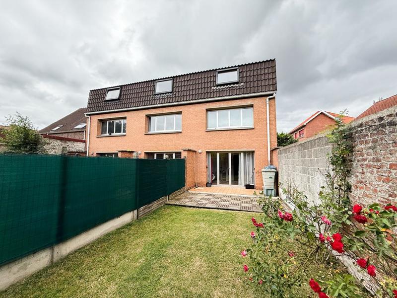 Immeuble - 310 m² - 12 pièces