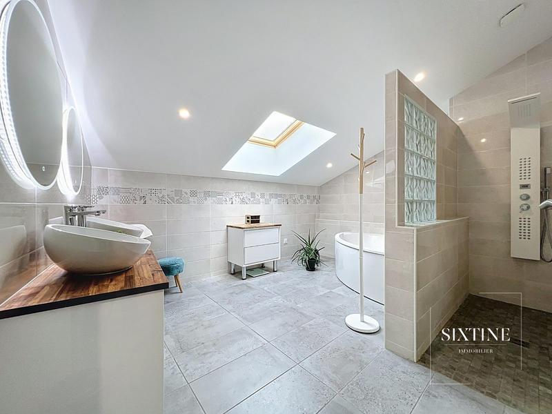 Ferme - 302 m² - 8 pièces