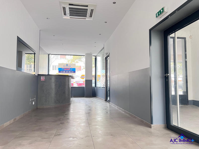 Bureau - 134 m² - 5 pièces