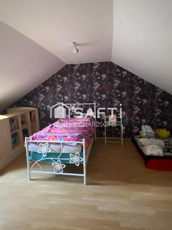 Maison - 200 m² - 11 pièces