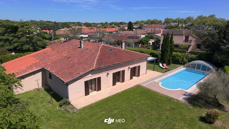 Corps de ferme - 257 m² - 6 pièces