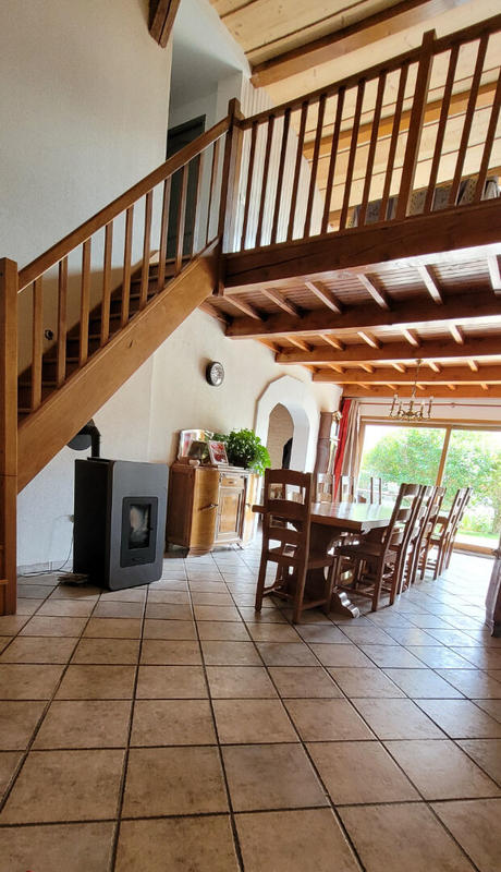 Maison - 251 m² - 8 pièces