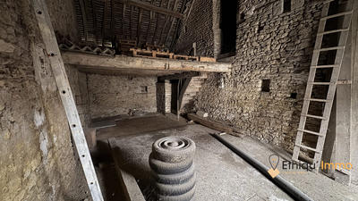 Maison ancienne - 74 m² - 2 pièces