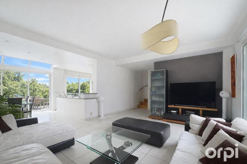 Maison - 137 m² - 4 pièces