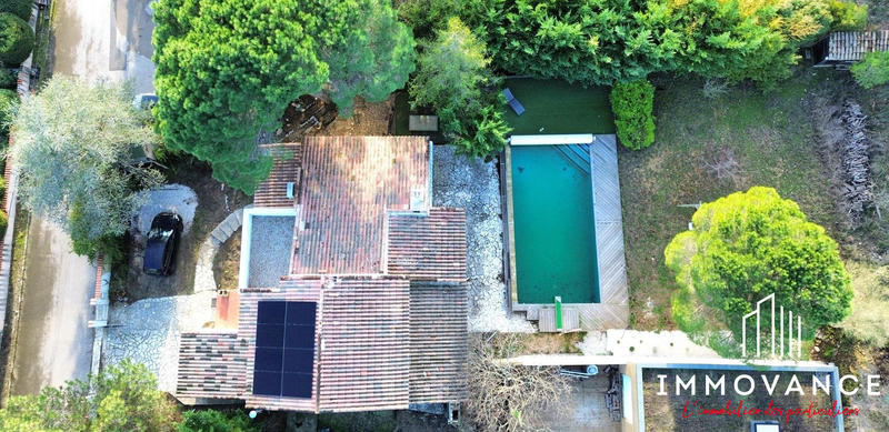 Maison - 140 m² - 5 pièces