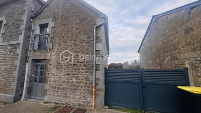 Maison de bourg - 92 m² - 4 pièces
