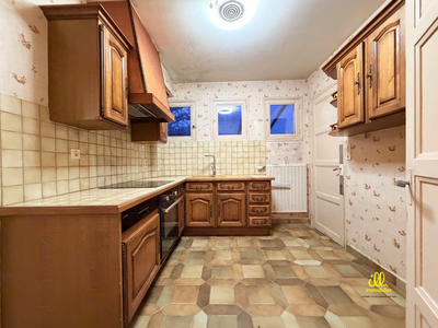 Maison - 102 m² - 6 pièces