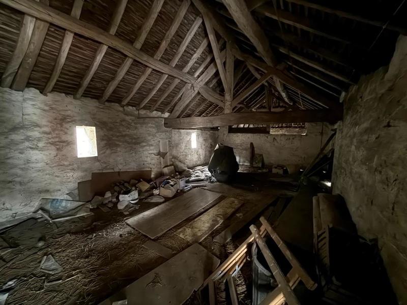 Grange - 90 m² - 3 pièces