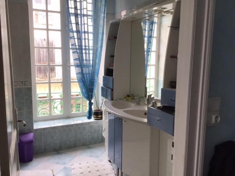 Maison - 204 m² - 7 pièces