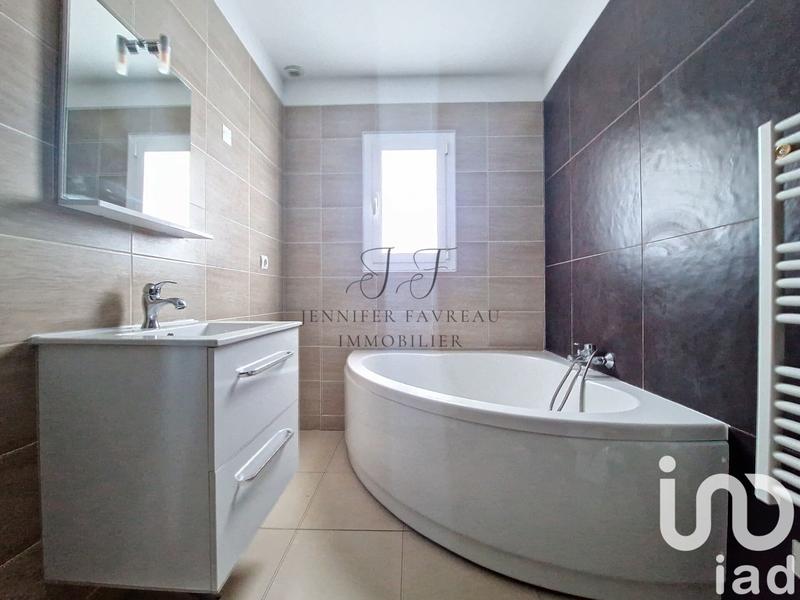 Maison - 83 m² - 4 pièces