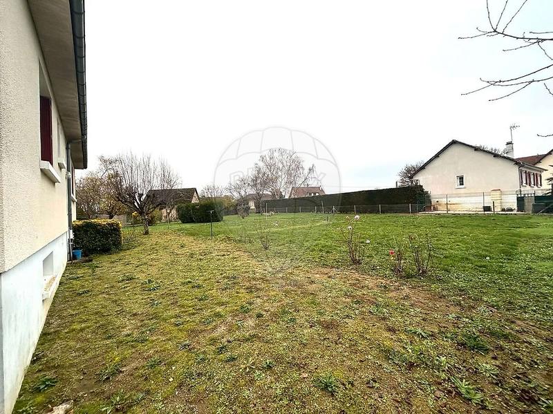 Maison - 93 m² - 4 pièces