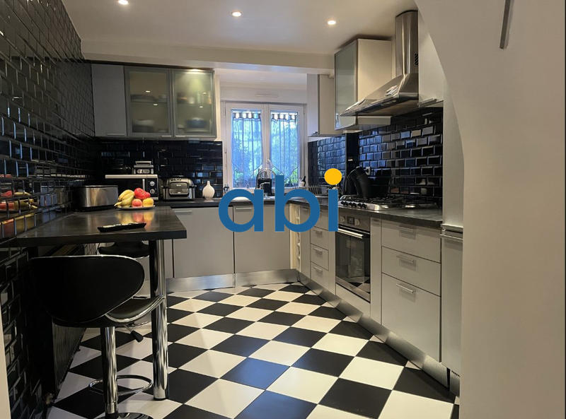 Appartement - 88 m² - 3 pièces