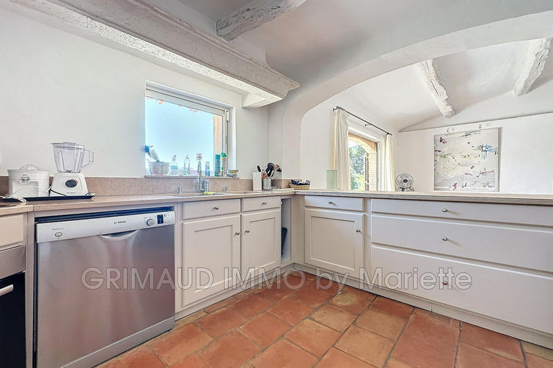 Villa - 185 m² - 6 pièces