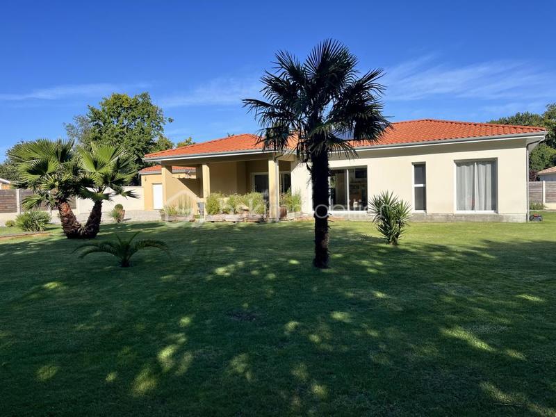 Maison - 108 m² - 4 pièces