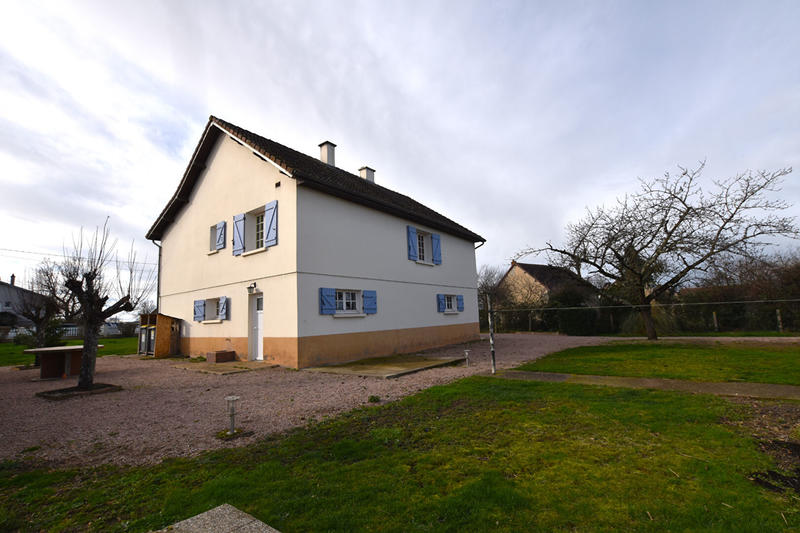 Maison - 140 m² - 5 pièces