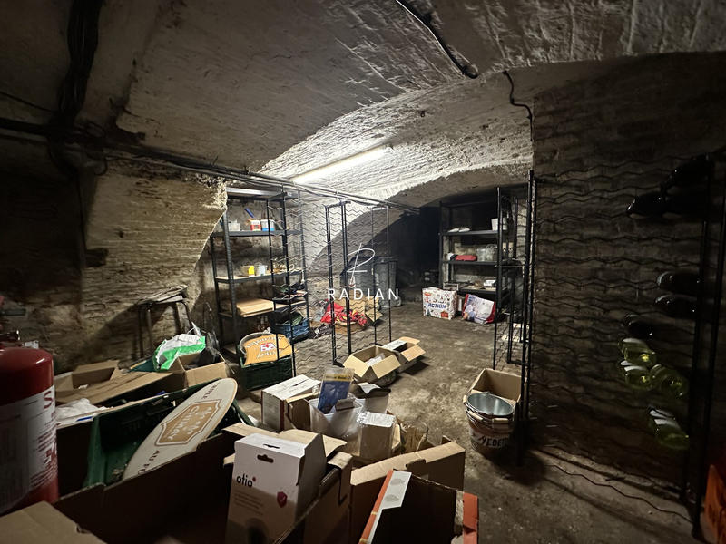 Fonds de commerce - Local commercial - 87 m²