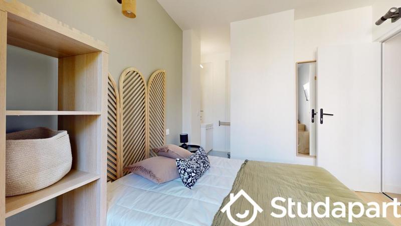 Chambre - 10 m² - 1 pièce