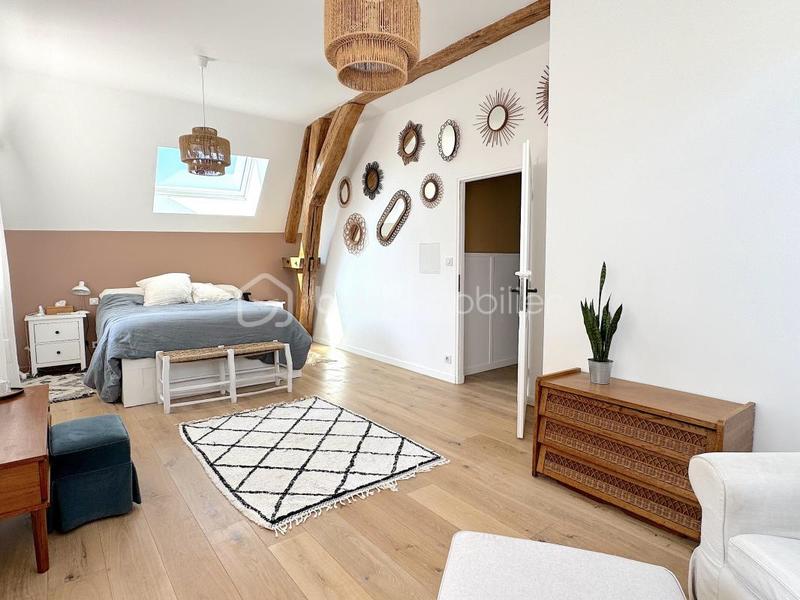 Maison en pierre - 240 m² - 8 pièces