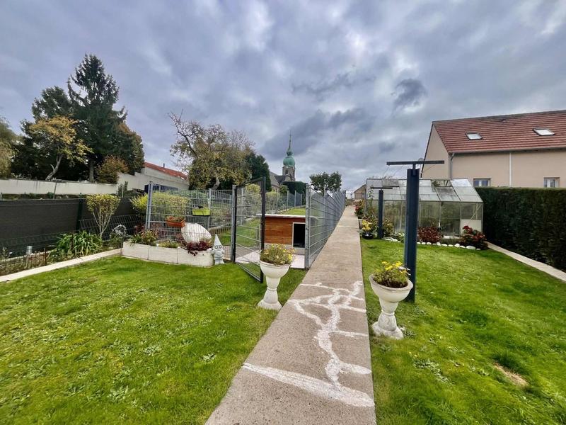 Maison - 215 m² - 12 pièces