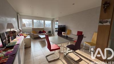 Appartement - 80 m² - 3 pièces