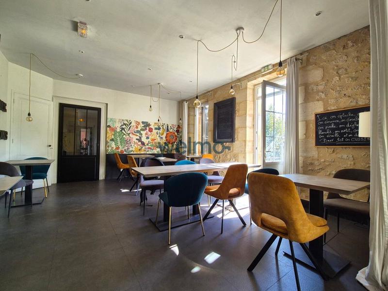 Maison - 715 m² - 13 pièces