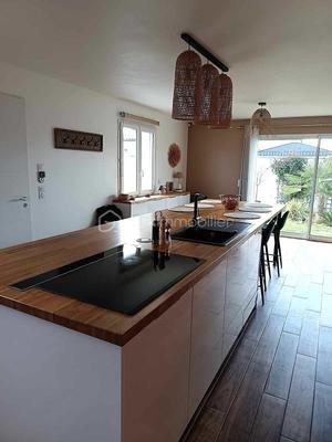 Maison - 105 m² - 4 pièces