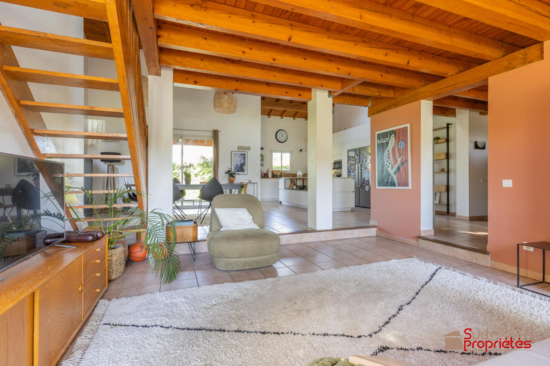 Maison - 149 m² - 6 pièces