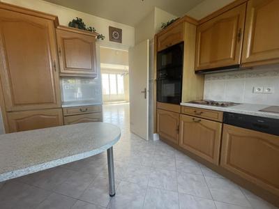 Appartement - 132 m² - 3 pièces