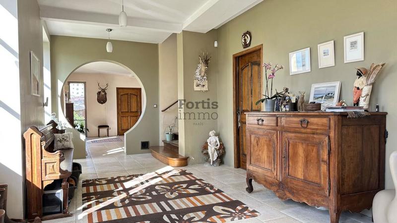 Corps de ferme - 407 m² - 11 pièces