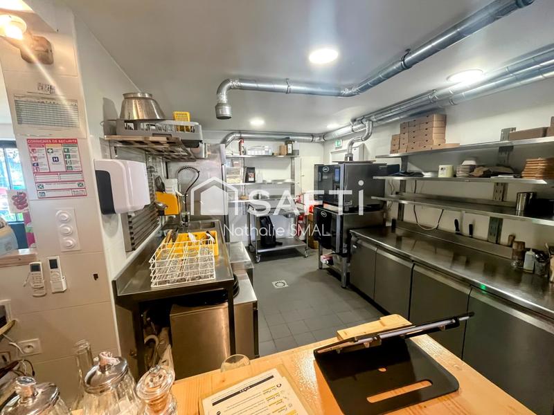 Local commercial - 143 m² - 2 pièces