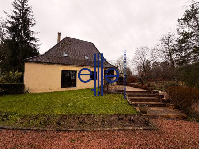 Maison - 155 m² - 7 pièces