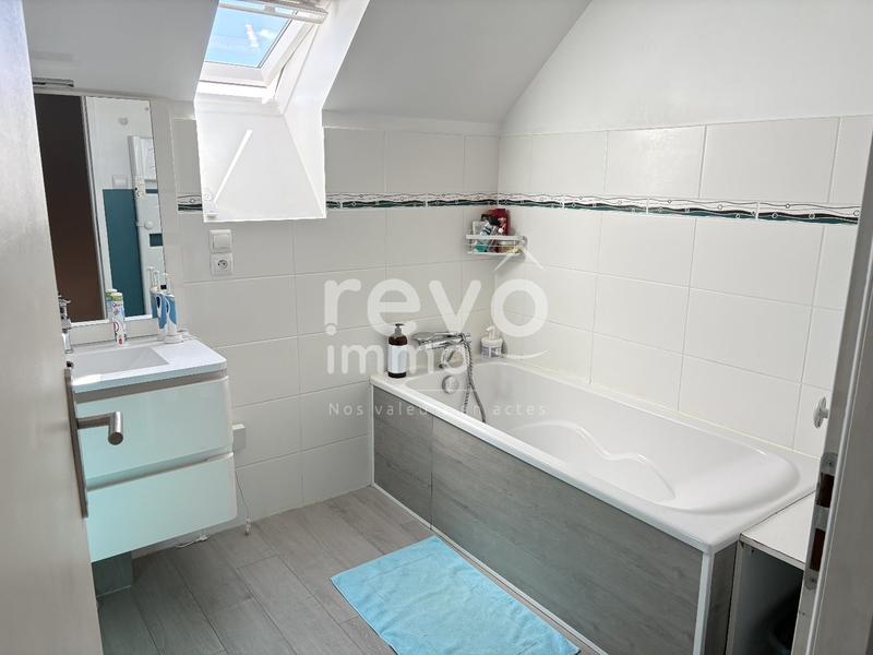 Pavillon - 128 m² - 8 pièces