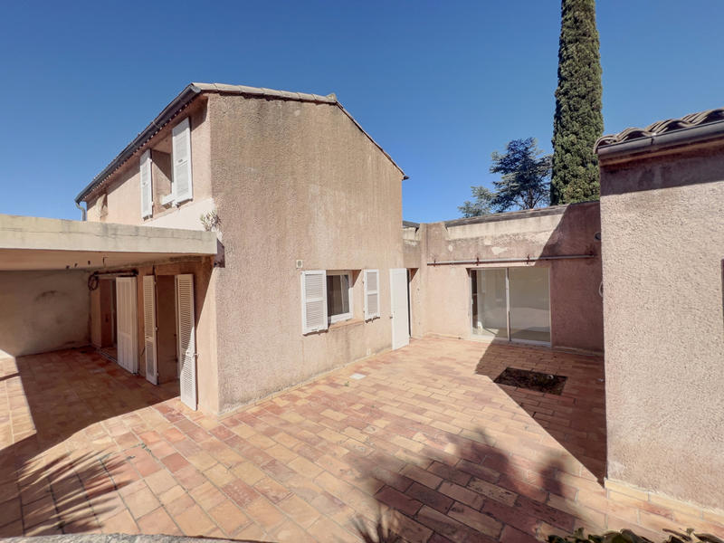 Villa - 290 m² - 6 pièces