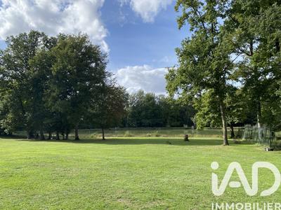 Maison - 210 m² - 7 pièces