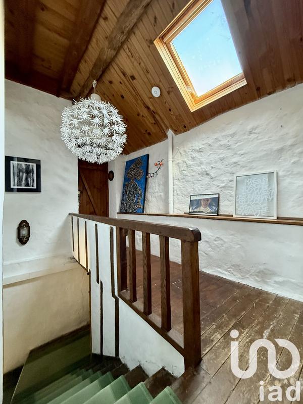 Maison - 376 m² - 9 pièces