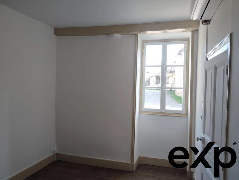 Maison traditionnelle - 75 m² - 4 pièces