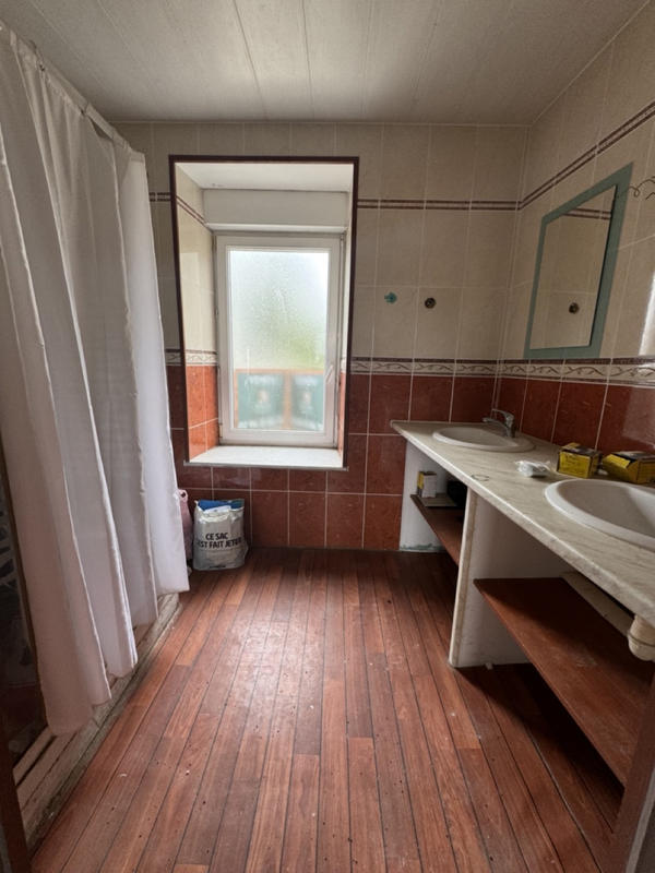 Maison - 135 m² - 12 pièces