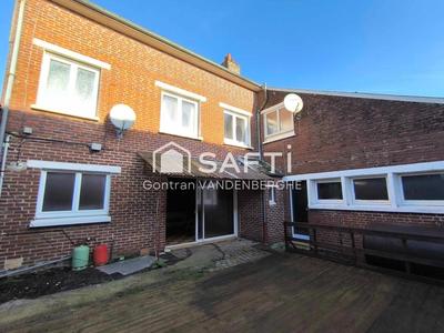 Maison - 95 m² - 7 pièces