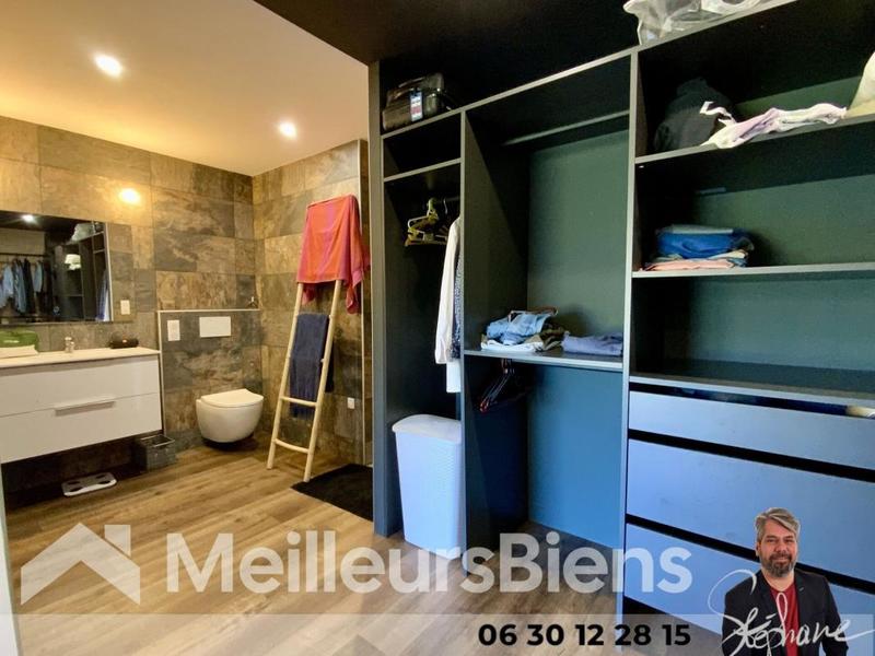 Maison - 258 m² - 9 pièces