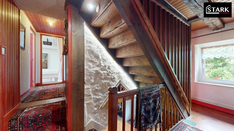 Maison - 177 m² - 7 pièces