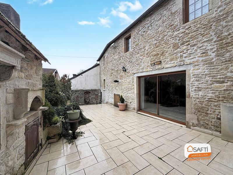 Maison - 290 m² - 10 pièces