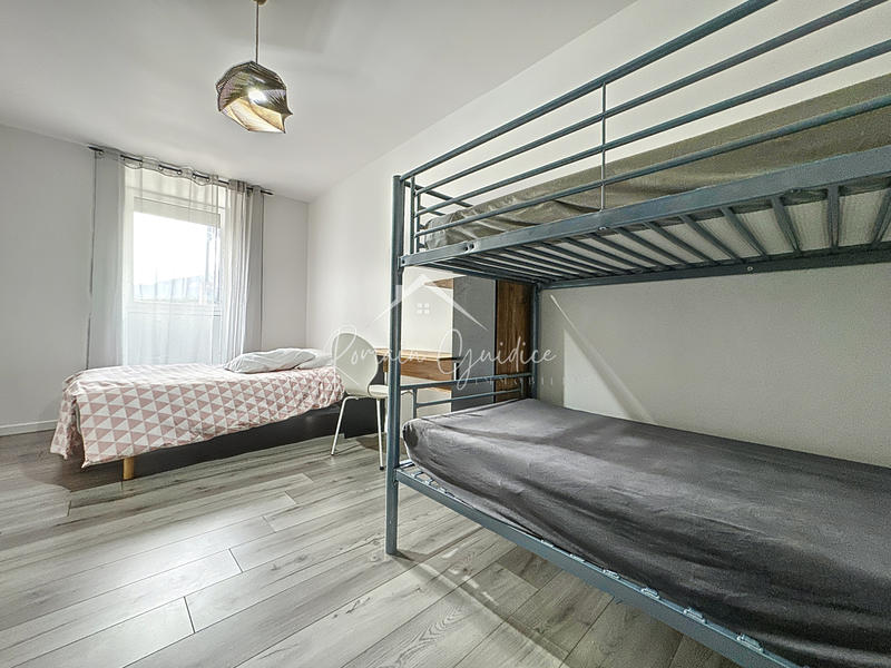 Appartement - 108 m² - 4 pièces