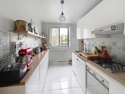 Appartement - 83 m² - 4 pièces