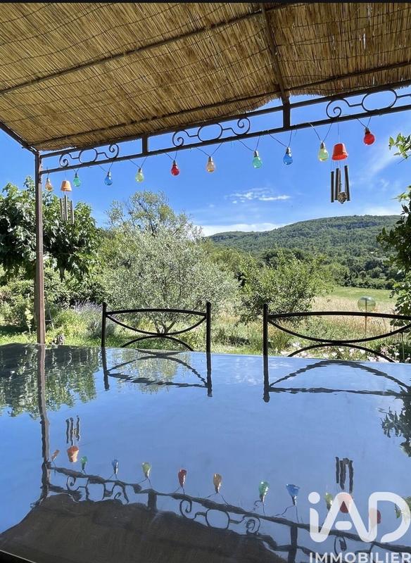 Maison - 99 m² - 4 pièces