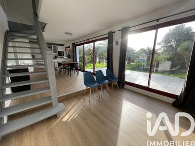Maison - 104 m² - 5 pièces